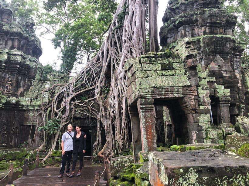 1-Day Angkor Wat Private Tour with Spanish Tour Guide. - Why a Spanish-speaking guide makes Angkor Wat click