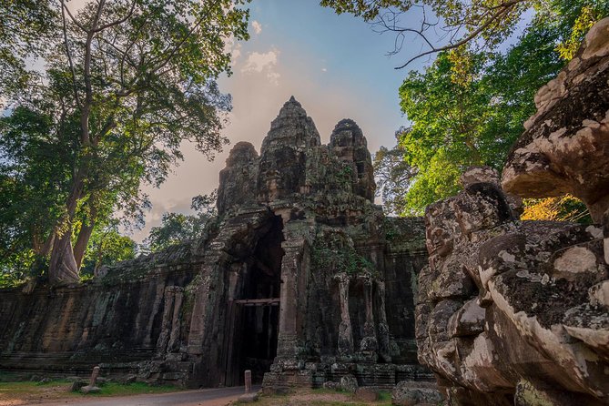 1-Day Angkor Wat Sunrise & All Interesting Temples Private Tour - Terrace of the Elephants and the Leper King story platforms