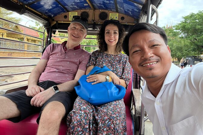 10 Stop Phnom Penh Tour by Tuk-Tuk, includes S21 & Killing Fields - Price and what it really covers