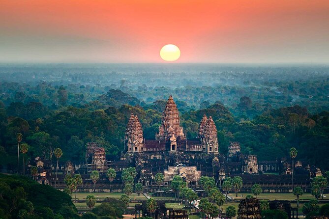 13 Days Private Tour to Cambodia, Angkor Wat and Vietnam - Hanoi in One Day After Another: Museums, Cyclo Streets, and Water Puppets