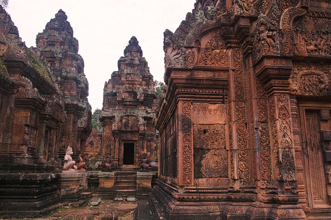 13 Days Private Tour to Cambodia, Angkor Wat and Vietnam - Hoi An: Riverboat Views, Covered Bridge, and a Show in the Evening