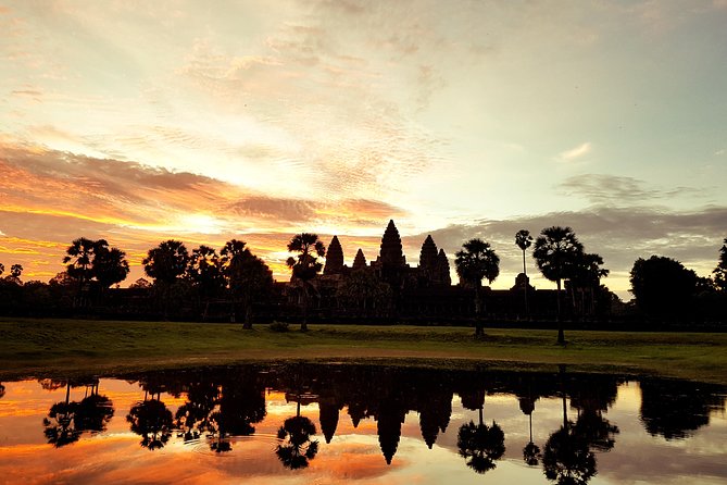 1day Private tour, Angkor sunrise,all main temples, Banteay srei - Angkor Wat sunrise: the classic first wow