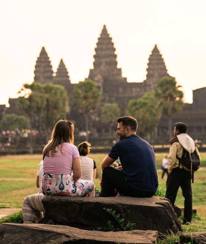 2-Day: Angkor Temple Treasures and Unique Floating Lifestyle - Day 1: Angkor Thom Small Circuit With a Sunset Finale at Bakheng