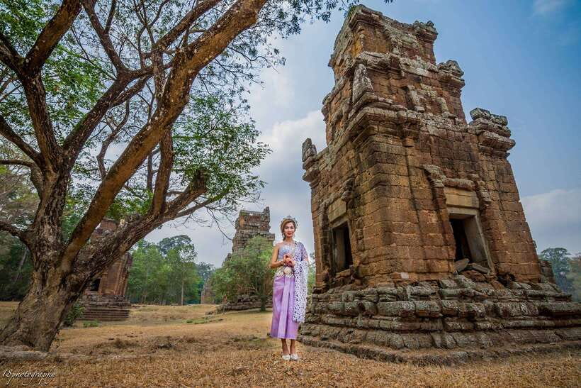 2-Day Angkor Wat With Small, Big Circuit & Banteay Srei Tour - Banteay Srei and the pink sandstone: Ladies Temple in the best mood