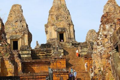 2-Day Eight Temple Tour with Optional Sunrise - Day 2: Angkor Wat, Preah Khan, and Bayon’s faces