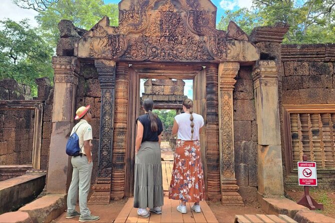 2 Days Tour in Siem Reap including Lunch, Dinner & Apsara Show - Price and what $210 actually buys you