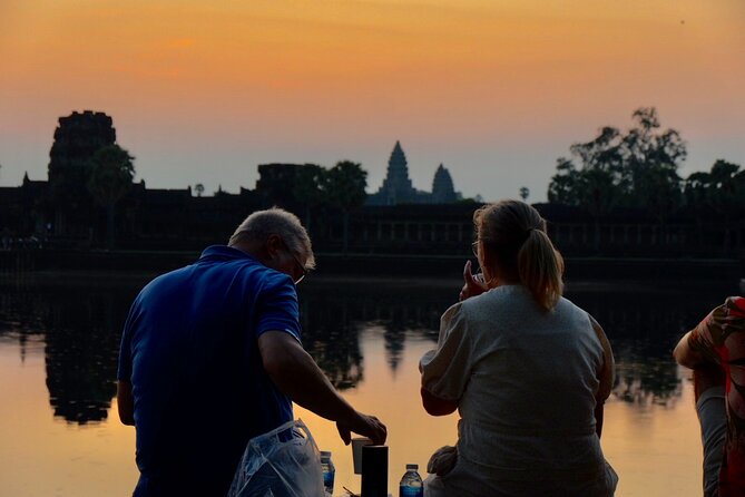 2 Days Tour in Siem Reap including Lunch, Dinner & Apsara Show - Day 2: Angkor Wat sunrise at 5 AM and temple time that feels timed, not rushed