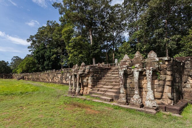 2days Explore Angkor wat Small Tour & Big Tour + Banteay Srei (Private tour) - Day 2: Preah Khan, Neak Pean, and the temples that broaden your Angkor view