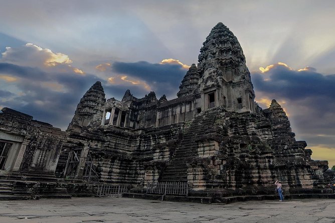 3-Day Angkor Wat & All Interesting Major Temples & Kulen Mount Waterfall - How this tour feels in real time: hotel pickup, private comfort, and a packed but doable rhythm