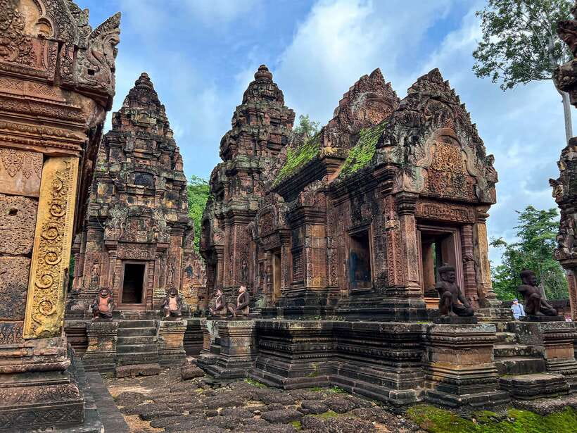 3-Day Angkor Wat Tour with Kulen Mountain & Floating Village - The guides and small-group size make the difference