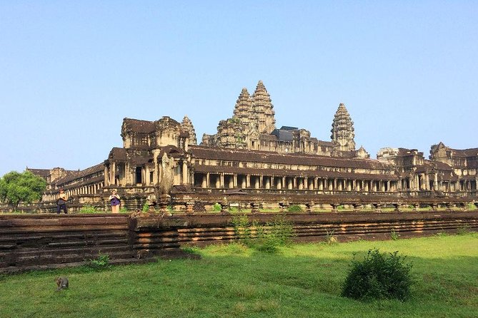 3-Day 'Temples & Tonle Sap' Tour - Day 1: Angkor Thom’s face towers, jungle-carved icons, and Angkor Wat at full force