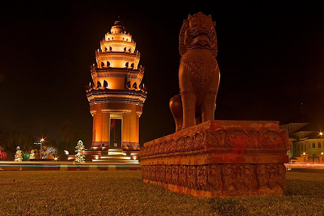 4-Day Cambodia Highlights Tour from Phnom Penh with Angkor Wat - Entering the day-one rhythm in Phnom Penh: Royal Palace, Silver Pagoda, National Museum, Tuol Sleng