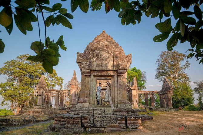 5-Day All Major Temples & Kulen Mount Waterfall & Koh Ker & Beng Mealea - Day 2 sunrise at Angkor Wat and the pink-stone break at Banteay Srei