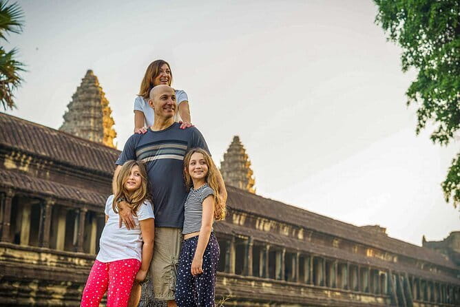 A Day Trip to Angkor Wat, Bayon, Taprohm from Phnom Penh - Bayon and its Buddha faces: 1 hour that feels like a maze