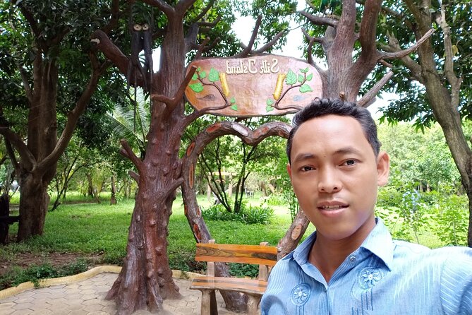 A Full Day Tour for Royal Palace, S21, Killing Fields & More - Timing and heat: an 8–9 hour route that needs patience