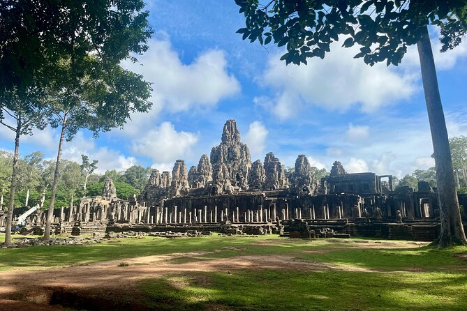 Angkor Wat 1-Day Tour by Private Car or Minivan - What your day feels like from start to finish (timeline style)