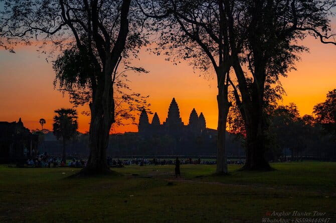 Angkor Wat 2 Days and a Half Temples & Tonle Sap-Small Group Tour - Day 1: Pre Rup, Banteay Srei, Neak Pean, Preah Khan