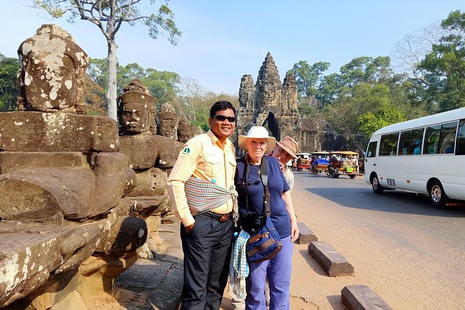 Angkor Wat & Banteay Srey Tour - Stop 5: Banteay Samre, an Angkor Wat-style Hindu temple (about 1 hour)