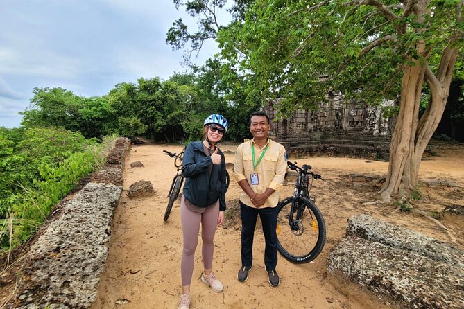 Angkor Wat Bike Tour with Lunch Included - Angkor Thom, the Bayon, and the Terrace of Elephants