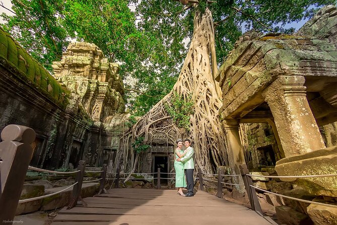 Angkor Wat Full-Day Sunrise & Sunset Private Tour All Interesting Major Temples - Phnom Bakheng for sunset: managing crowds and the final climb