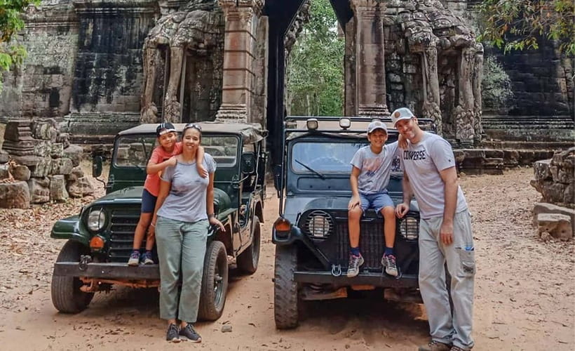 Angkor Wat: Guided Jeep Tour Inclusive lunch at local house - Bayon Temple: what the Giant Faces actually help you notice