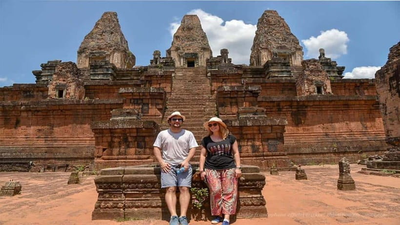 Angkor Wat Guided Sunrise Tour - Guide quality and small-group pacing (up to 14 people)