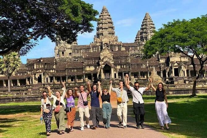 Angkor Wat Guided Tour - Guide quality is the difference between seeing and understanding