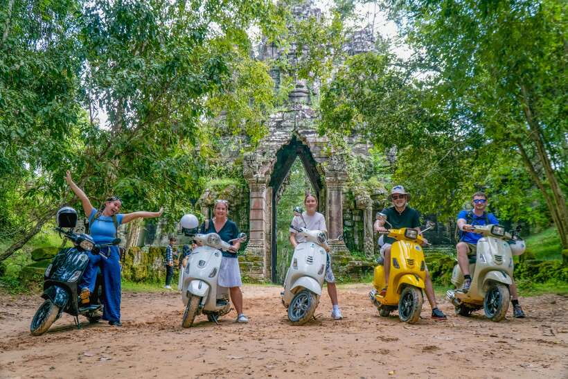Angkor Wat: Guided Vespa Tour / Tuk Tuk or Car - Bayon in the morning: faces, geometry, and fewer crowd vibes