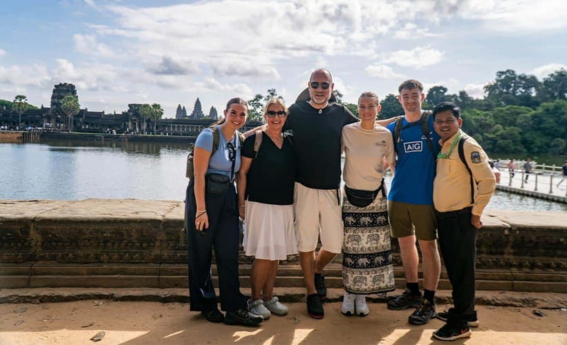 Angkor Wat: Guided Vespa Tour / Tuk Tuk or Car - Angkor Wat: the classic, approached with context
