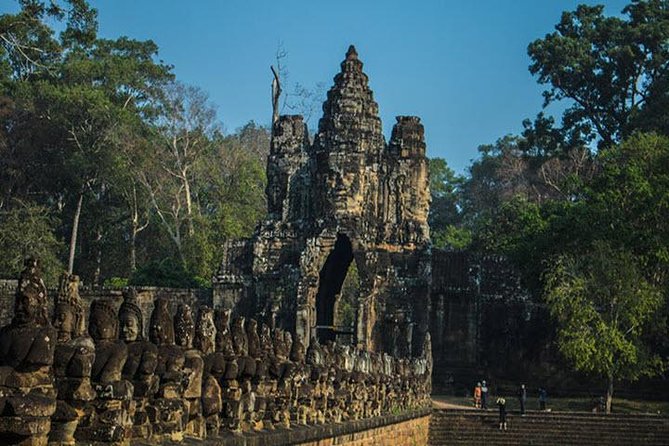 Angkor Wat highlight Tour From Sunrise -Small Group - Bayon Temple Towers and the Terrace of the Leper King