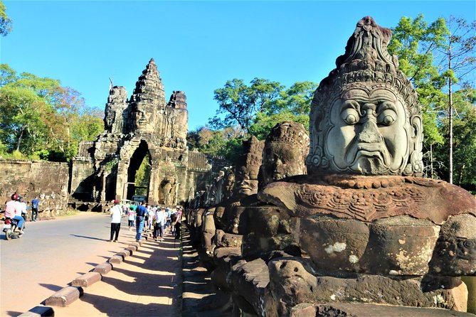Angkor Wat Highlights and Sunrise Guided Tour from Siem Reap - How the guide shapes your day (and what to look for)