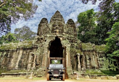 Angkor Wat in a vintage Jeep with driver - jeep rental - Angkor Wat: seeing the main icon with a realistic time rhythm