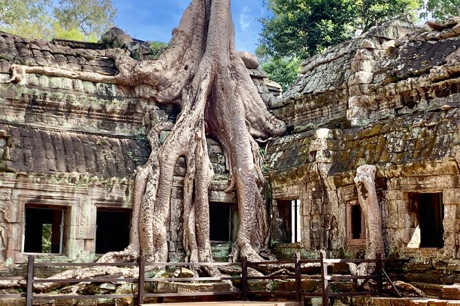 Angkor Wat Small Circuit & Sunset Tour - Stop 1: Angkor Wat, the centerpiece you’ll understand more after your guide talks