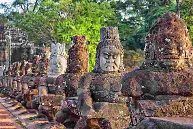 Angkor Wat: Small-Group Tour with Balloon Ride and Lunch - Angkor Thom and the South Gate causeway of 108 guardians
