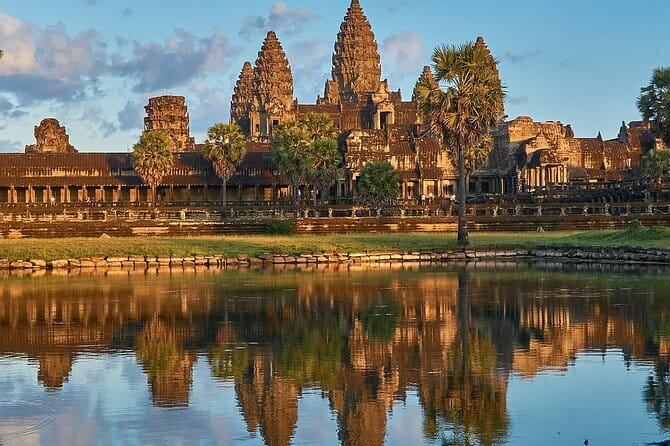 Angkor Wat & Small Tour with Bonteay Srei Temples - Key Highlights You’ll Actually Feel During the Day