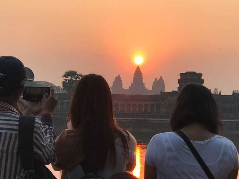 Angkor Wat Sunrise by Vintage Jeep – Private Tour - South Gate Angkor: a strong ending point for photos and atmosphere