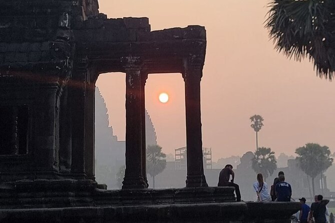 Angkor Wat Sunrise & Highlight The Most Iconic Temple - Stop 3: Ta Keo’s sandstone steps and the wow-factor of construction
