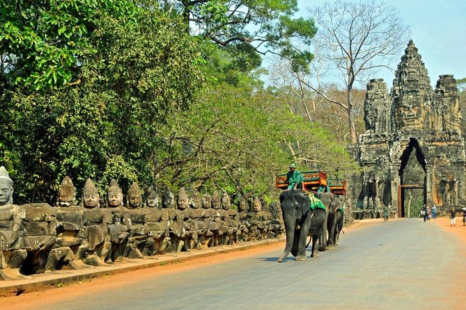 Angkor Wat Sunrise Tour - Stop 3: Chau Say Tevoda for a quick classic Khmer temple stop