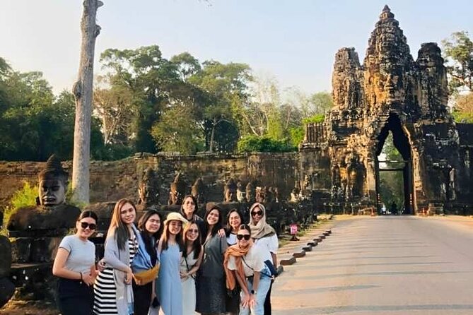 Angkor Wat Sunset Small Group Tour with Lunch Included - Guide style: where the value shows up (and where it can slow you down)