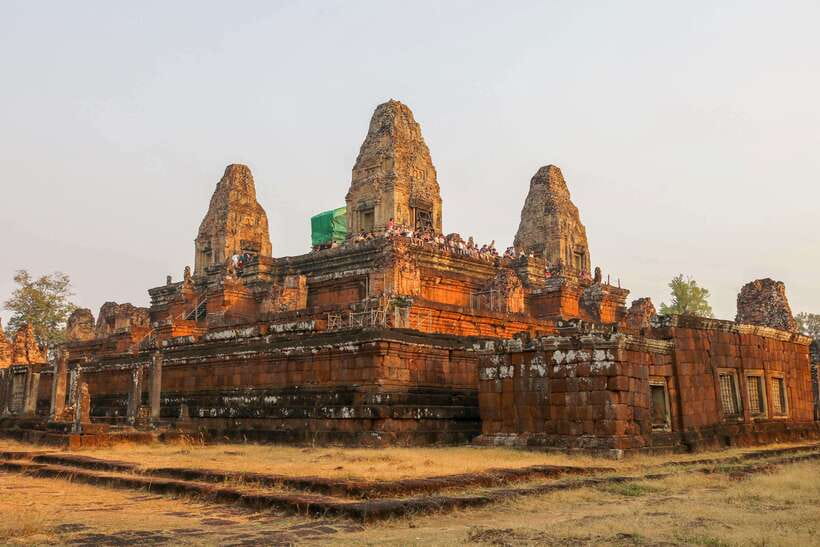 Angkor Wat Sunset Tour - Dress code and what to pack for a hot temple day