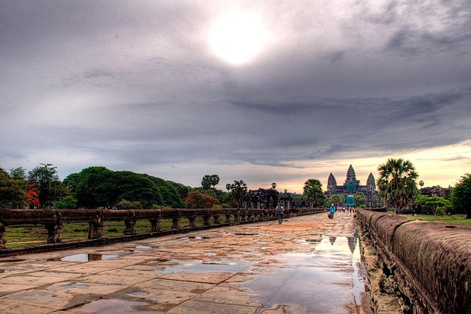 Angkor Wat Sunset Tour - Phnom Bakheng Sunset: The Payoff and How to Get the Best View