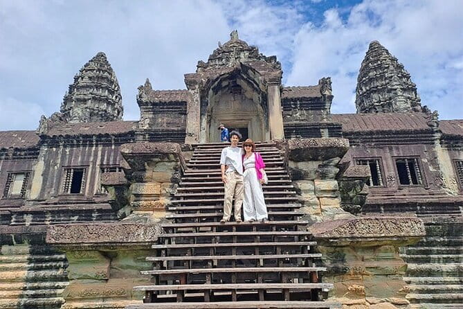 Angkor Wat Tour Deutsch | Private Führung - Transport, comfort, and the small extras that make a hot day easier