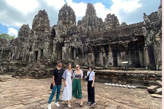 Angkor Wat Tour Deutsch | Private Führung - Price check: the $60 tour fee plus the Angkor Pass