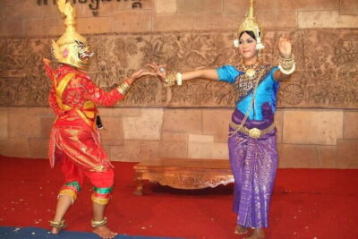 Apsara Dancing Show with Buffet Dinner Free Hotel Pick up - Free Tuk-Tuk Pickup: Real Value in the Evening