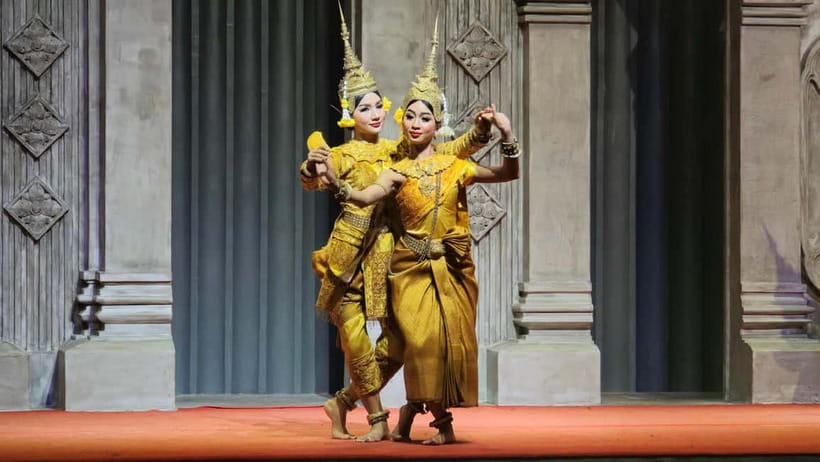 Apsara Performance with Dinner include Pick up & Drop off - The Apsara performance: hand gestures, costumes, and a clean sequence