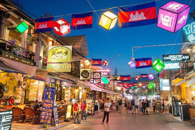 Apsara Show Dinner and Night Market Pub street - Who this tour suits best (and who should skip it)