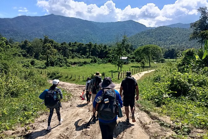 Aural Mountain Trek: Cambodia Tallest Peak Challenge - Getting started in Phnom Penh: the 7:30 am commitment