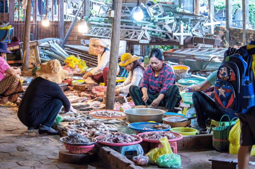Authentic Siem Reap: Tuk Tuk Countryside and Sunset Tour - Wat Athwear Road and Wat Po Banteaychey: the cultural stops that anchor the ride