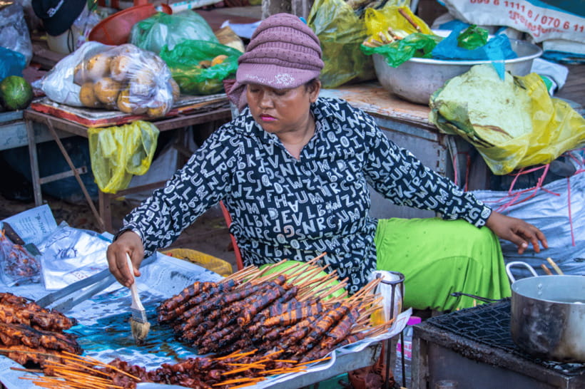 Authentic Siem Reap: Tuk Tuk Countryside and Sunset Tour - Lotus farm workshop: women’s work, lotus symbolism, and a real 360 view