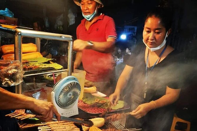 Authentic Walking Food Tour with Local Guide - Starting at the National Museum: a smart warm-up before you eat